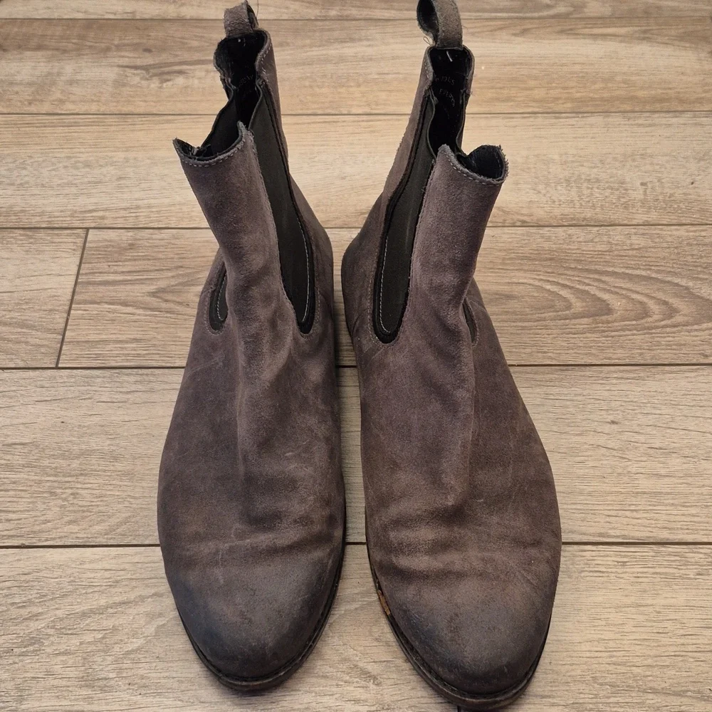 THURSDAY BOOT CO‎ Grey Distressed Leather Sz 9.5 Mens Chelsea Slip On Boots